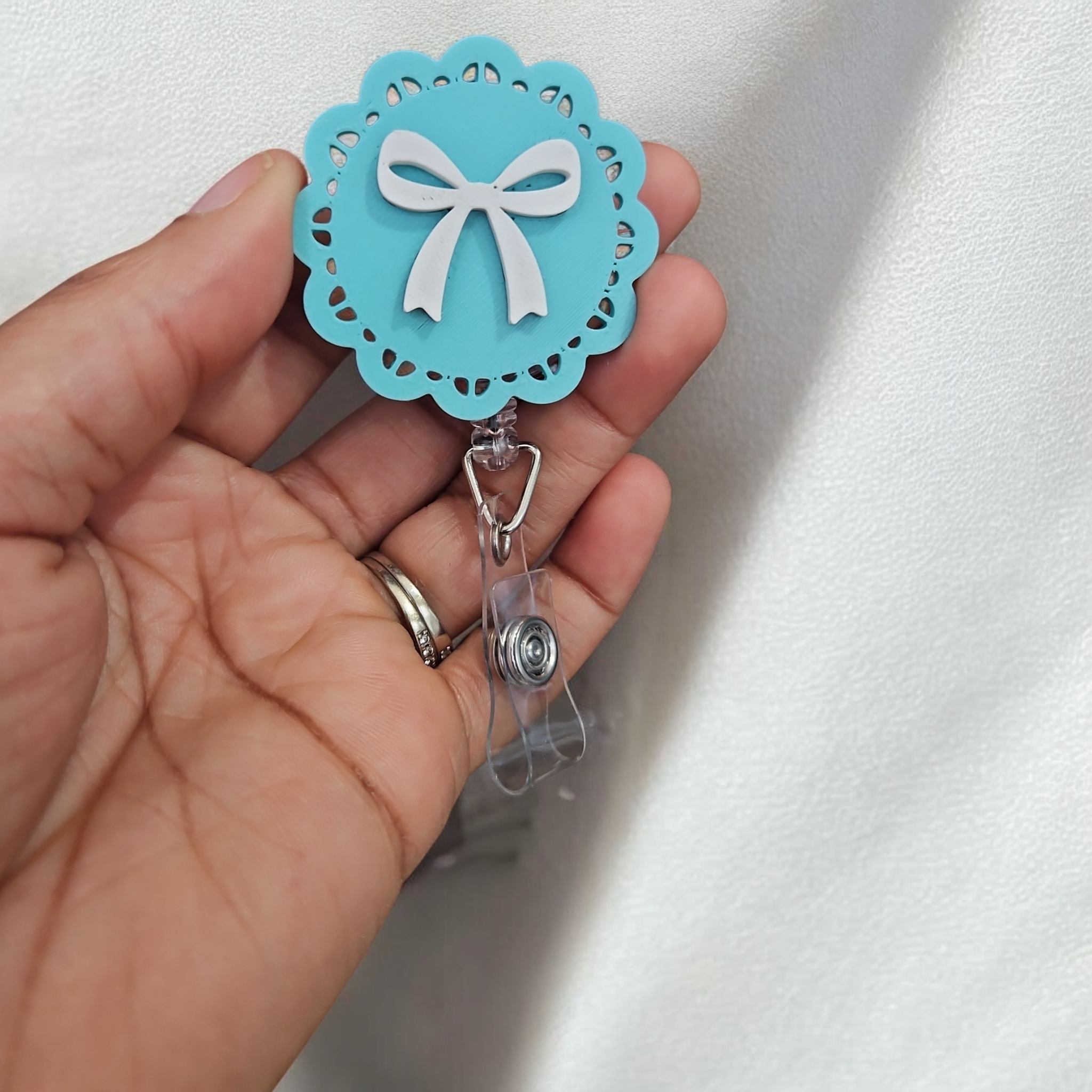 Scalloped Bow Badge Reel